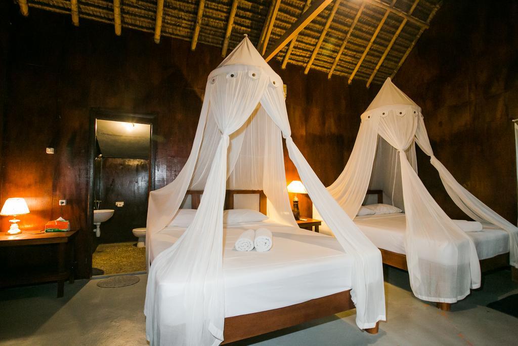 نوسا بينيدا Full Moon Hostel المظهر الخارجي الصورة