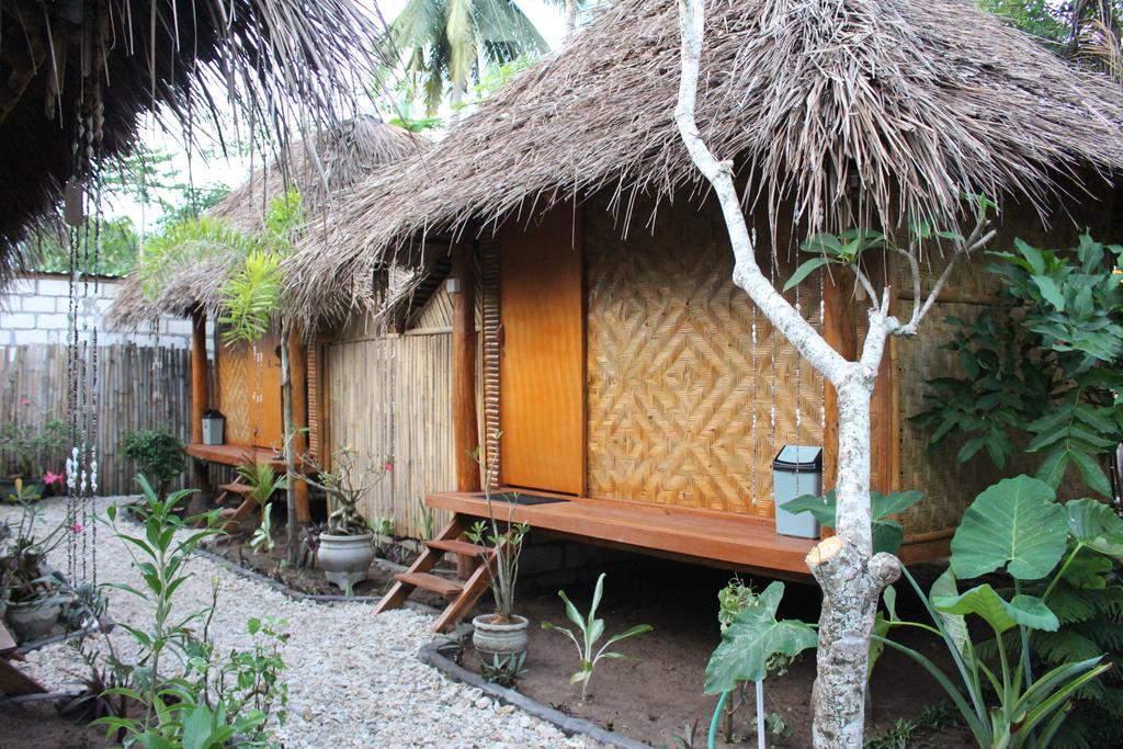 نوسا بينيدا Full Moon Hostel المظهر الخارجي الصورة