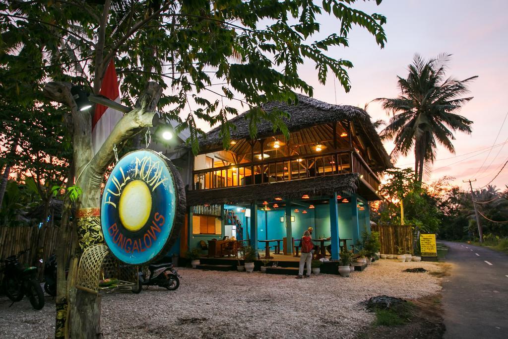 نوسا بينيدا Full Moon Hostel المظهر الخارجي الصورة
