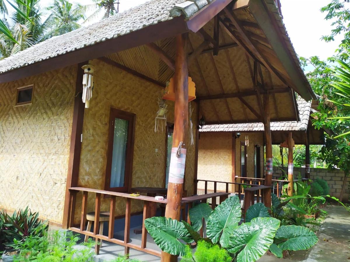 نوسا بينيدا Full Moon Hostel المظهر الخارجي الصورة